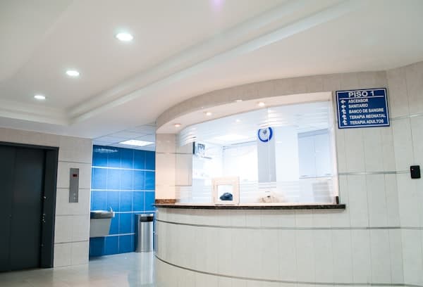 Hospital campus parking managed with UHF RFID vehicle access readers